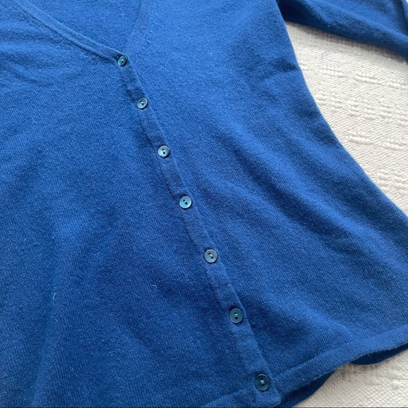 Vintage Saks Fifth Avenue 100 percent Cashmere Sweater - Picture 2 of 6